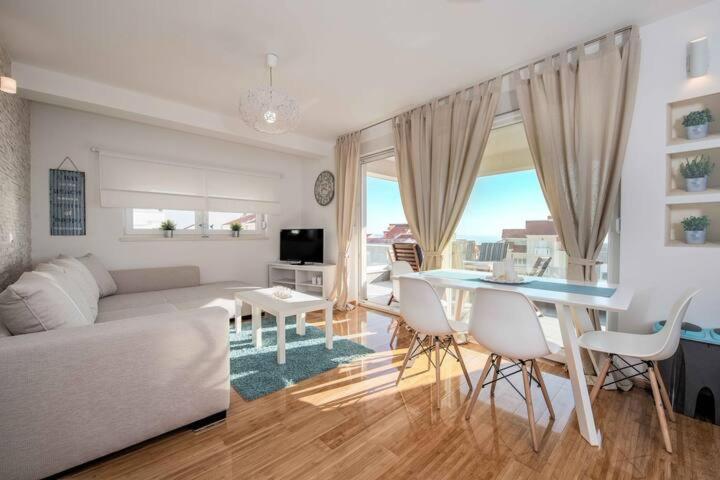 Blue Sky, Modern Sea View Apartment Novalja Zewnętrze zdjęcie