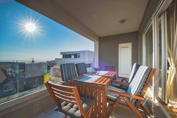 Blue Sky, Modern Sea View Apartment Novalja Zewnętrze zdjęcie