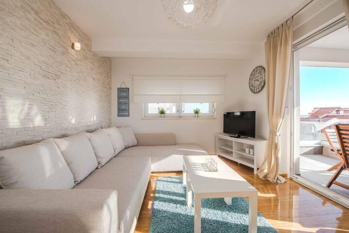Blue Sky, Modern Sea View Apartment Novalja Zewnętrze zdjęcie
