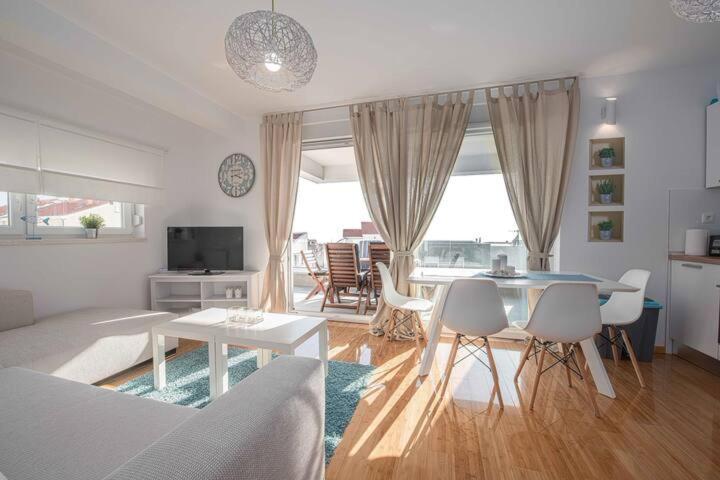Blue Sky, Modern Sea View Apartment Novalja Zewnętrze zdjęcie